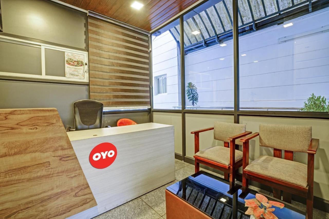 Готель Oyo Flagship 81260 Star Lights Муннар Екстер'єр фото